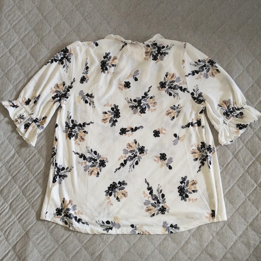 Melloday Bohemian☮️ Style Floral💐 Blouse - NWT - Picture 2 of 12